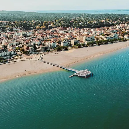 Appartement A Arcachon, Proche Plages Et Commerces, Avec Terrasse Et Parking Prive - Fr-1-474-141